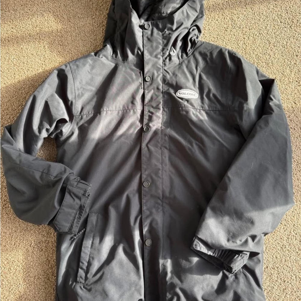 Volcom Gray Performance Jacket Weather-Resistant Hooded Design